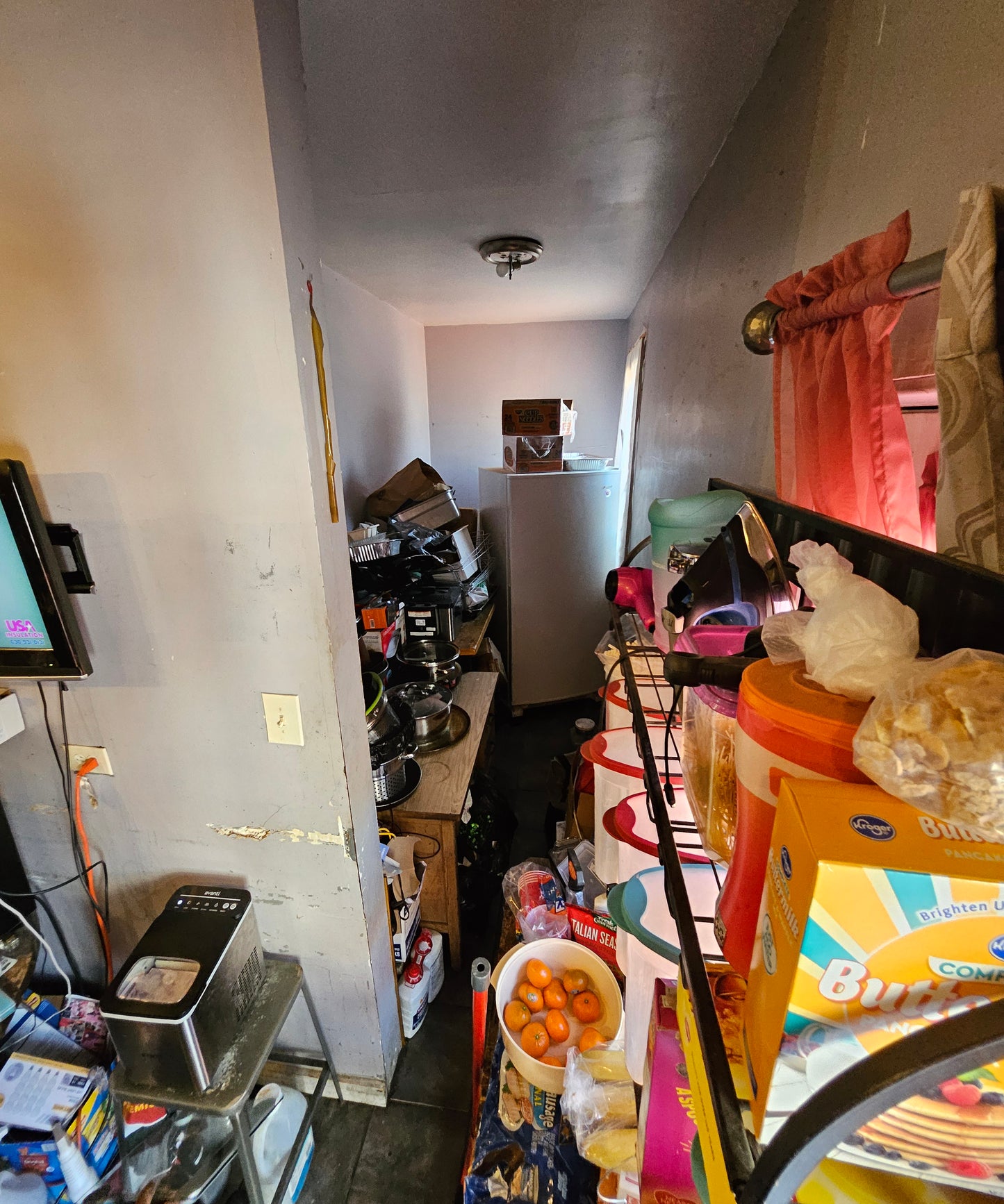 π₯ West Englewood Off-Market Gem β 4BR Home with High ROI Potential! π₯