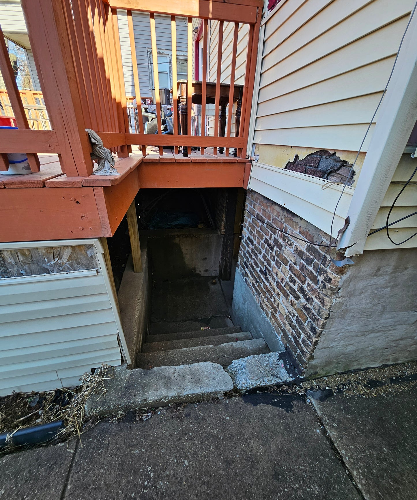 π₯ West Englewood Off-Market Gem β 4BR Home with High ROI Potential! π₯