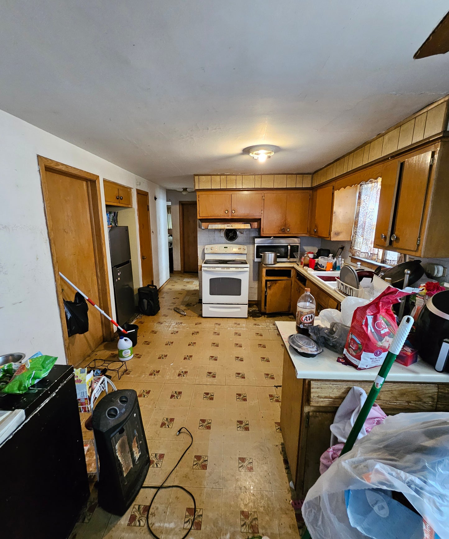 🏚 Off-Market Deal – Solid Brick Home in Chicago’s Calumet Heights! 🔥