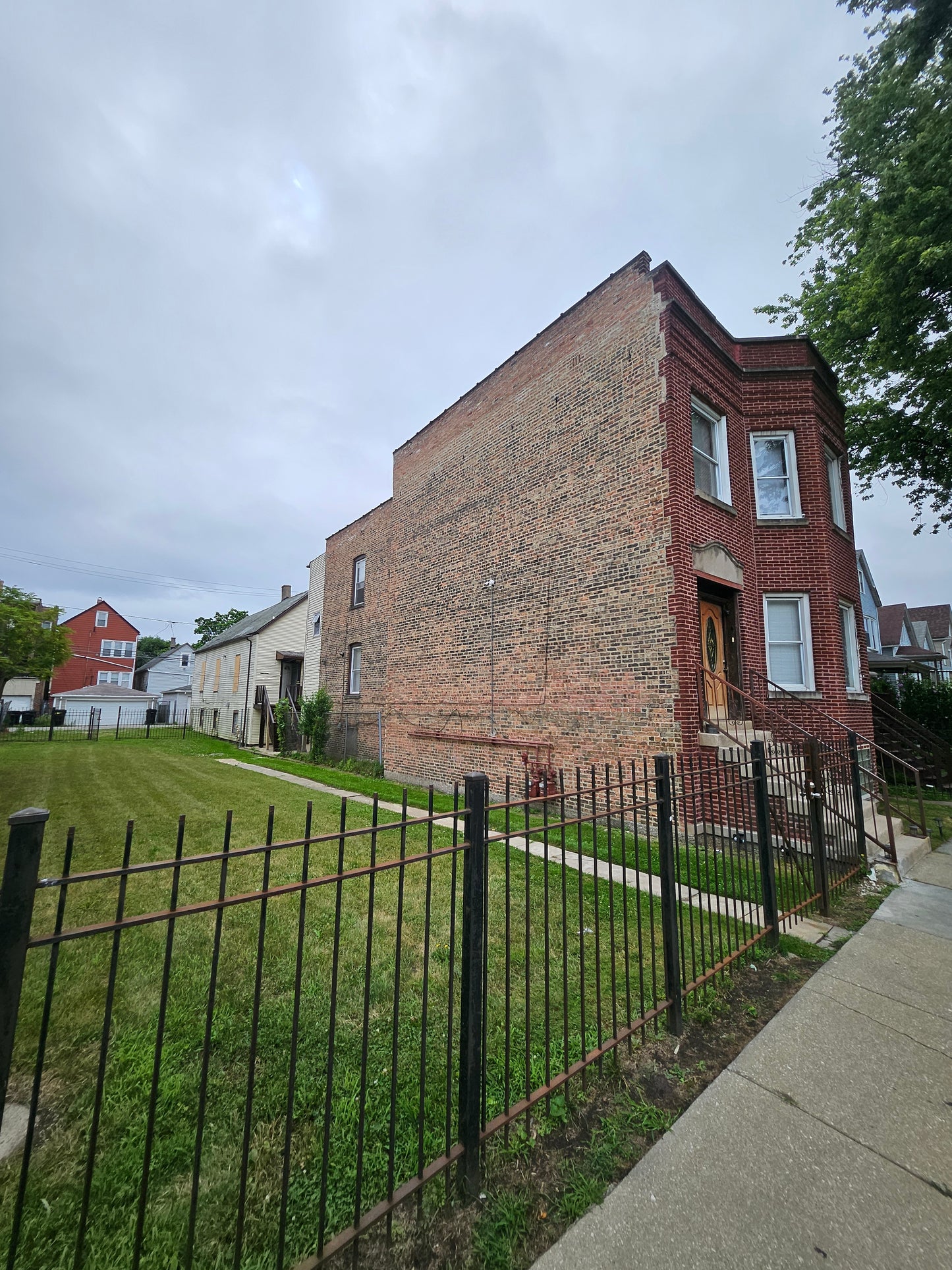 South Chicago Multi-Unit + Coach House | 10 Bed, 4 Bath
