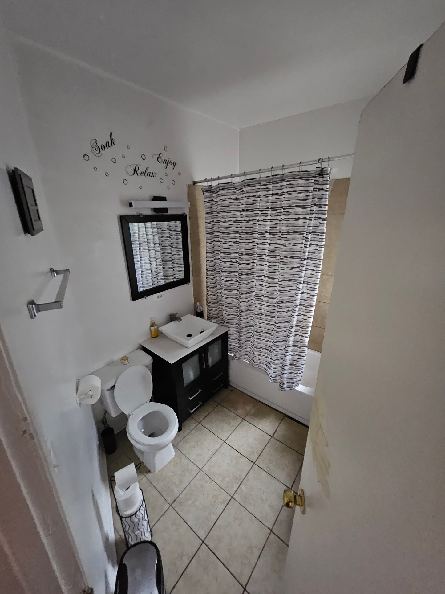 South Chicago Multi-Unit + Coach House | 10 Bed, 4 Bath
