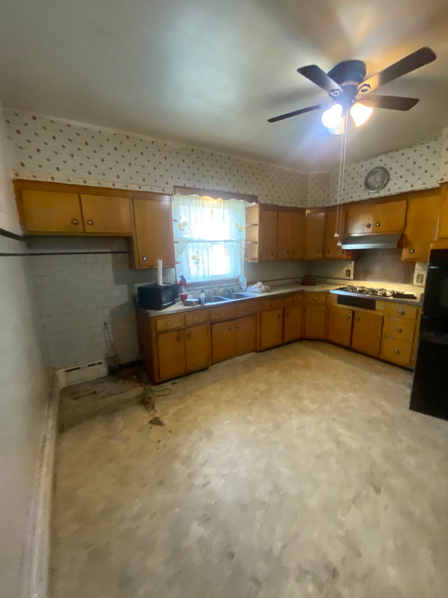 West Pullman Rehab Special - 4/2 Brick House w/ Huge Upside