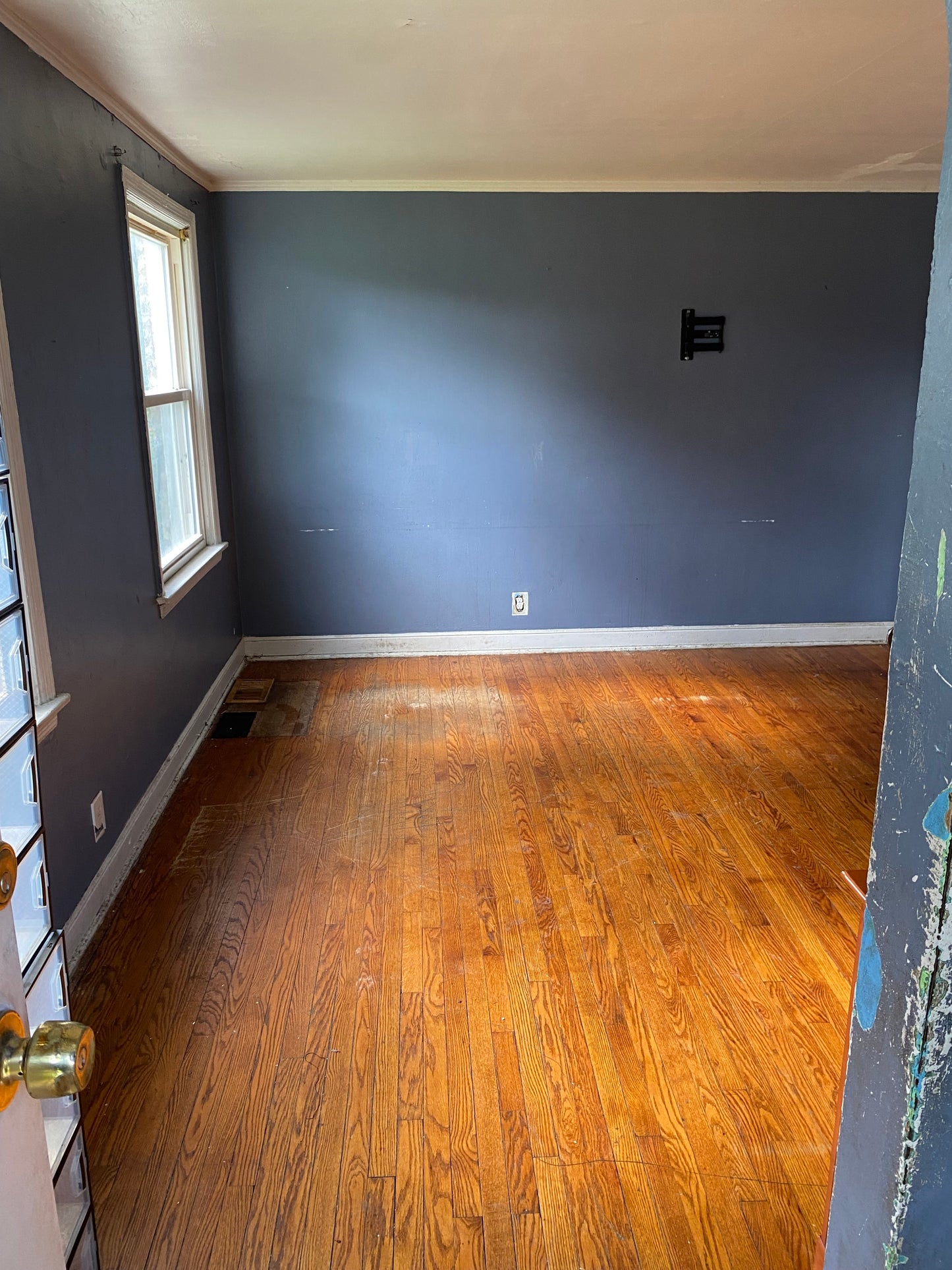 Calumet Heights - Brick 2/1 TownHouse