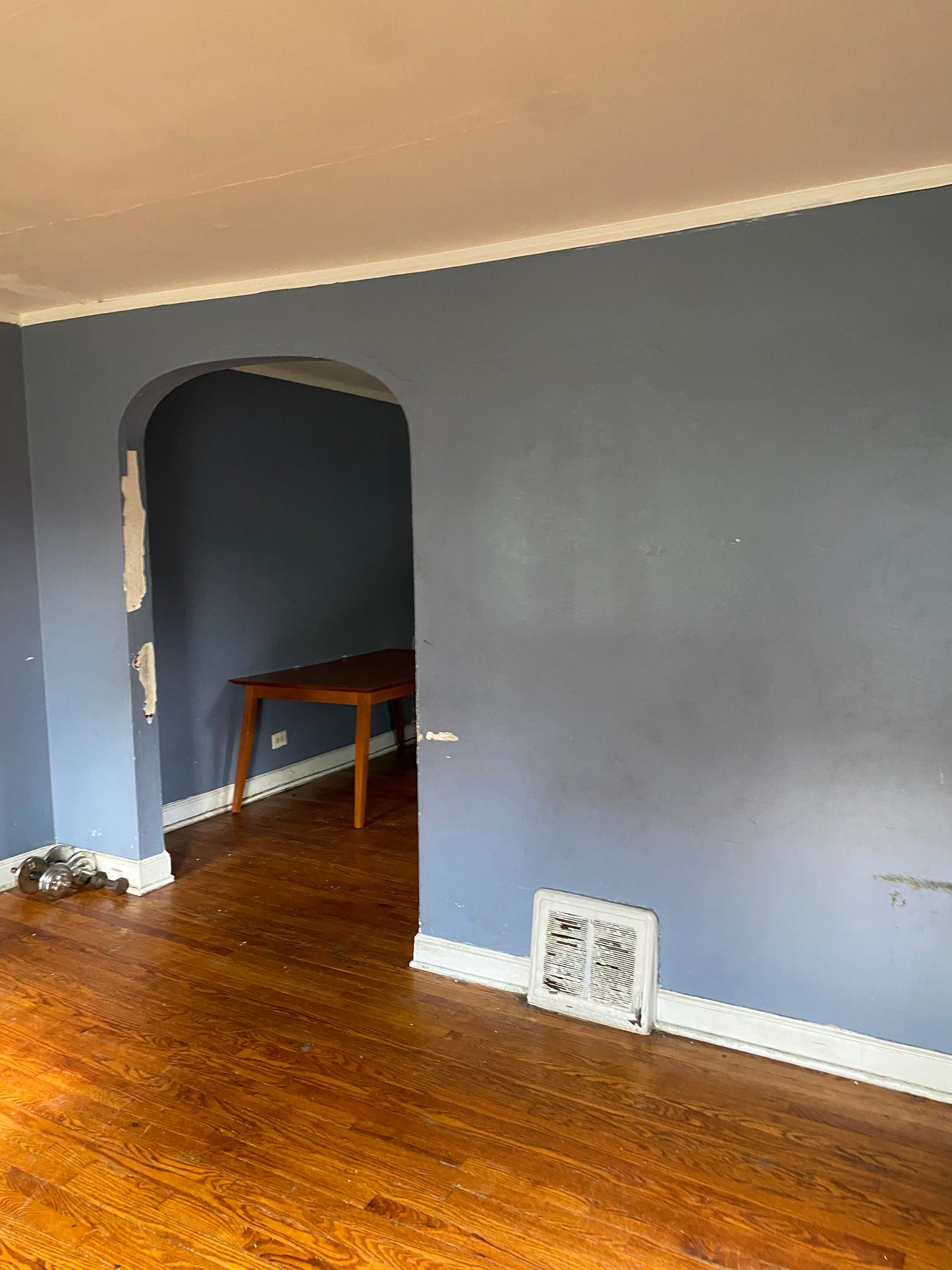 Calumet Heights - Brick 2/1 TownHouse