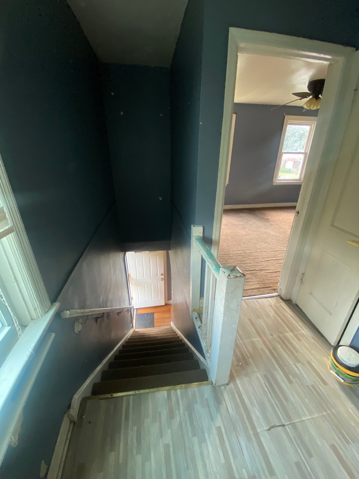 Calumet Heights - Brick 2/1 TownHouse