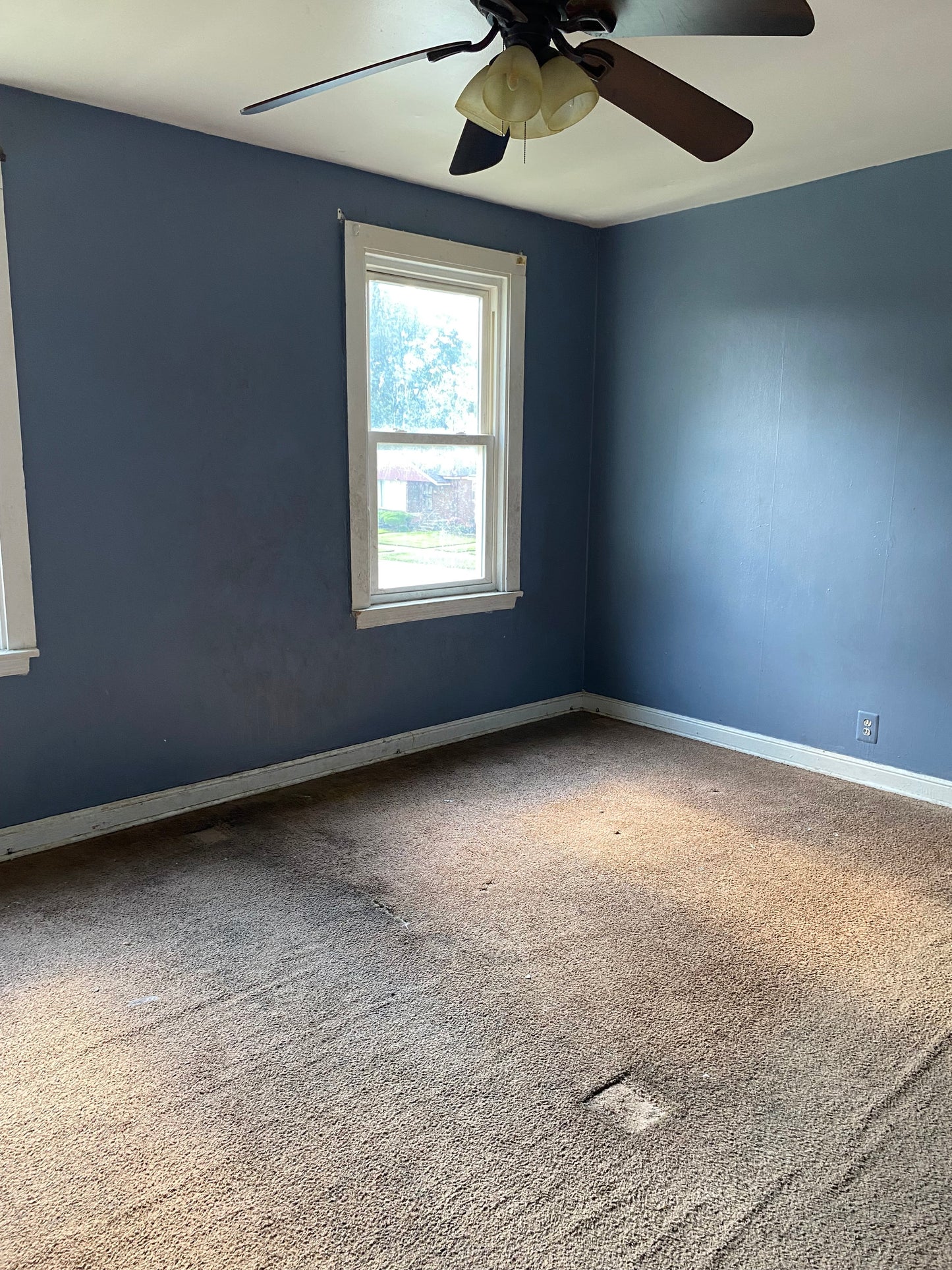 Calumet Heights - Brick 2/1 TownHouse