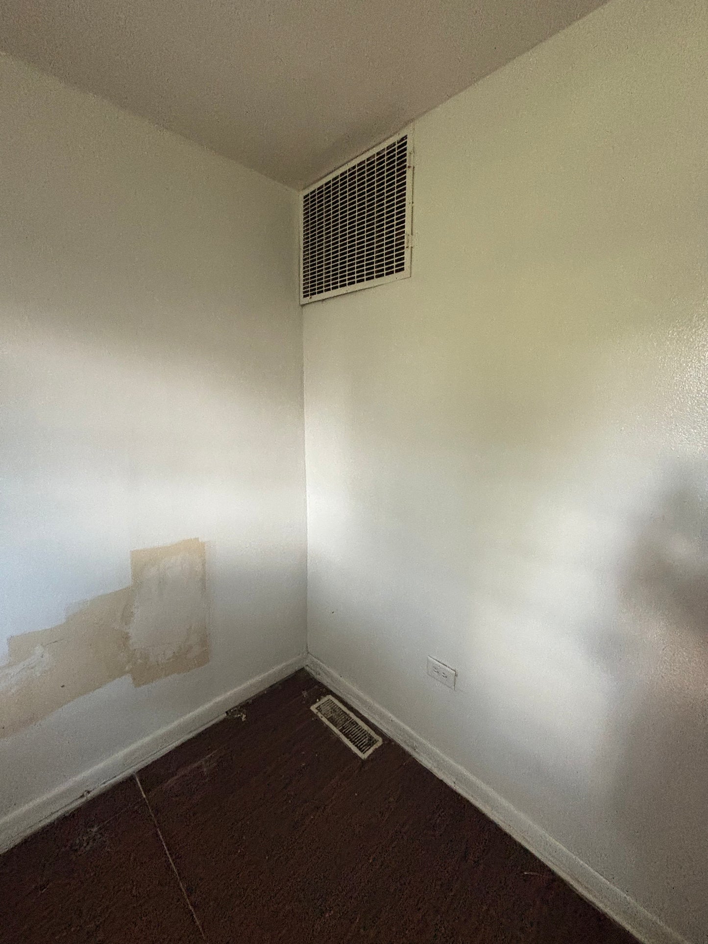 Lansing 3/1 Brick Home - Flip or Hold - Priced to Move!