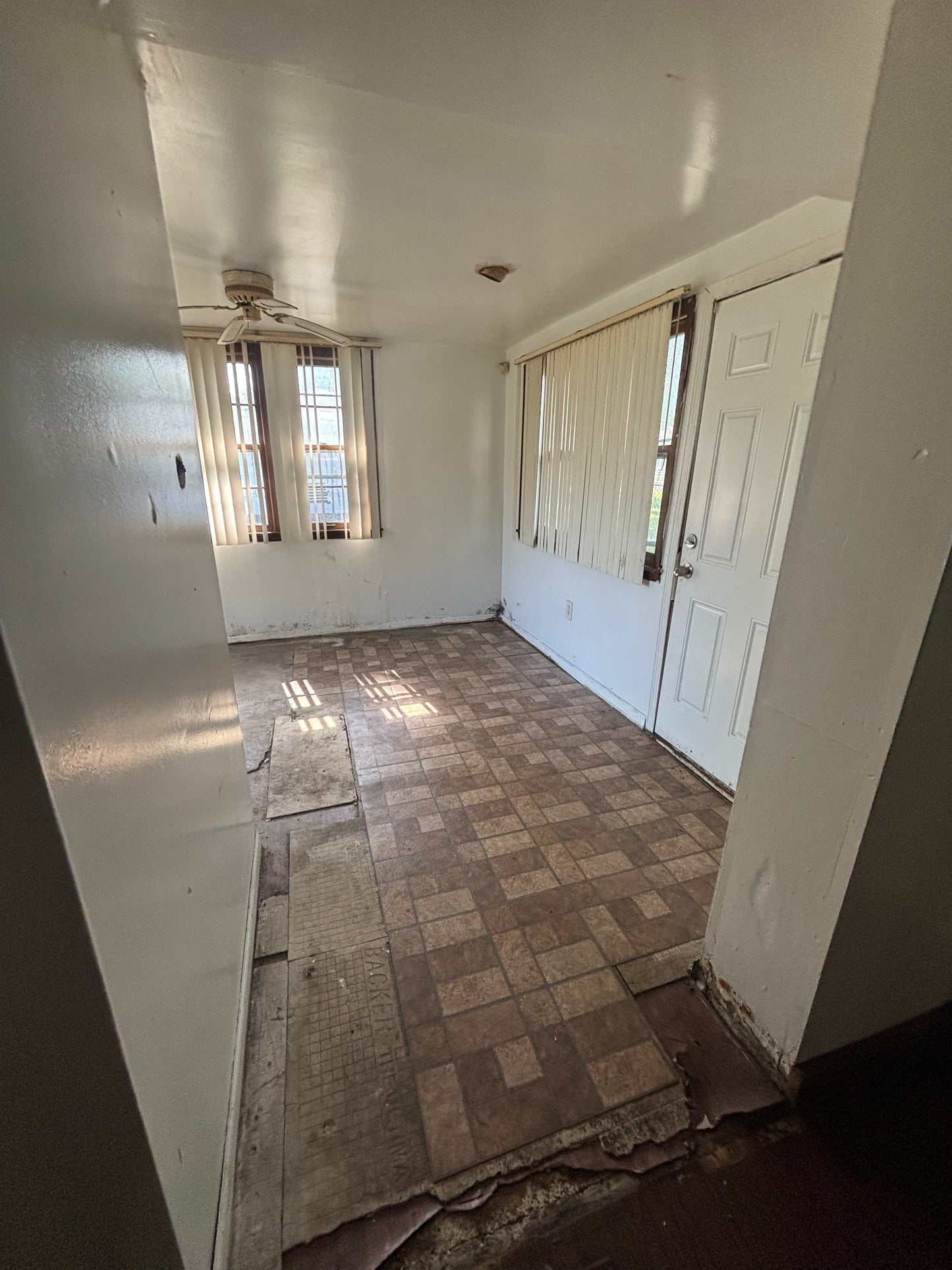 Lansing 3/1 Brick Home - Flip or Hold - Priced to Move!