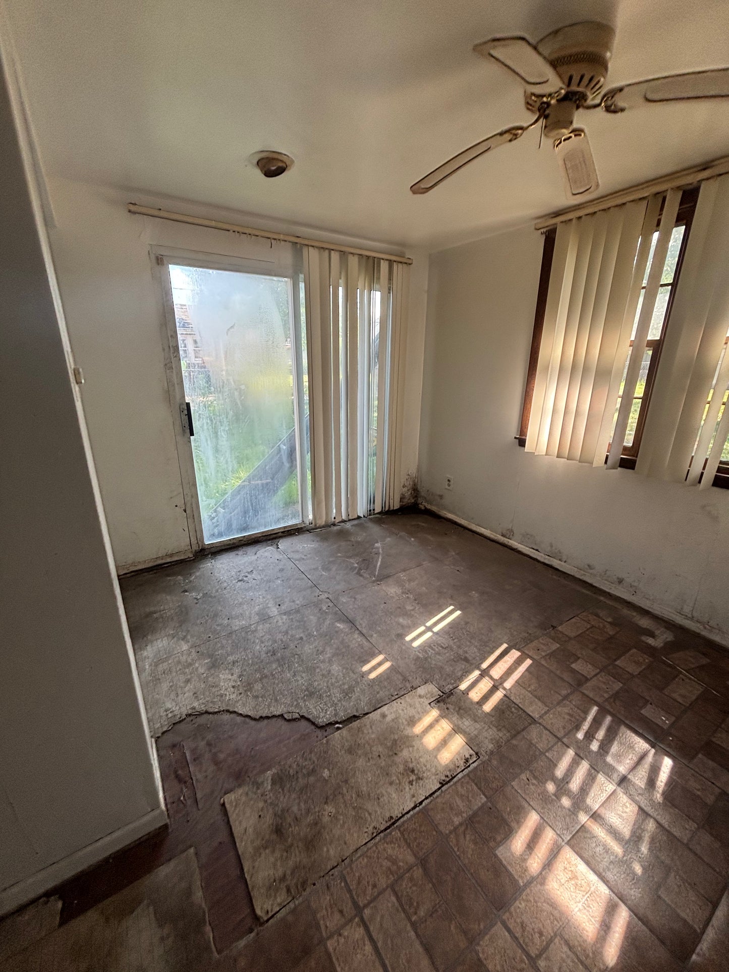 Lansing 3/1 Brick Home - Flip or Hold - Priced to Move!