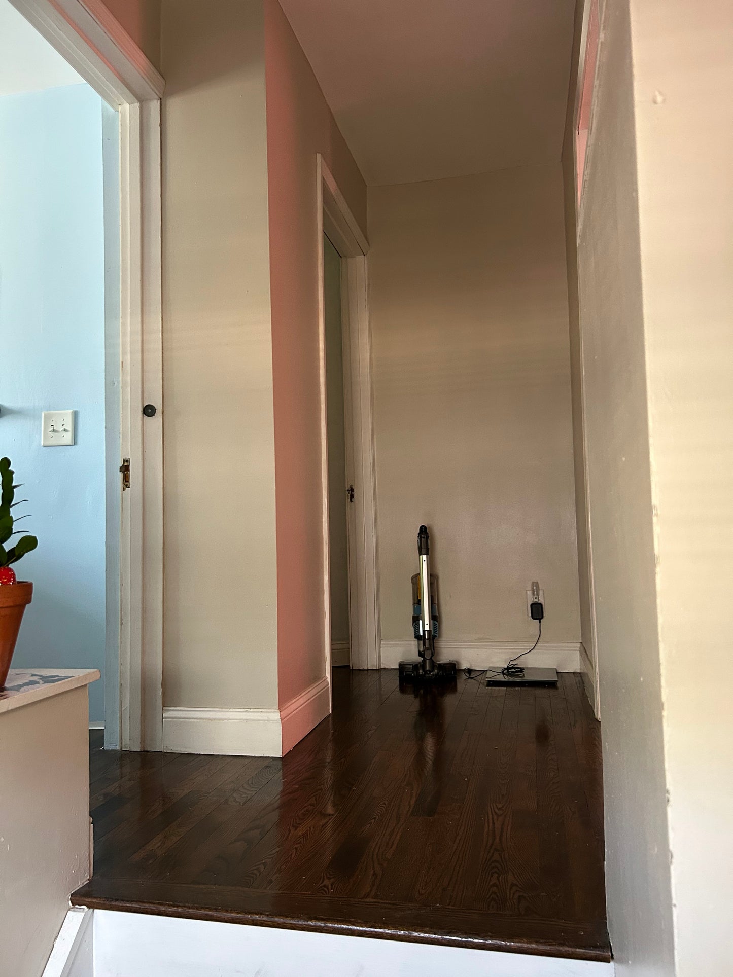 Avondale - Single Family House 3BR Fixer Upper: HOT AREA