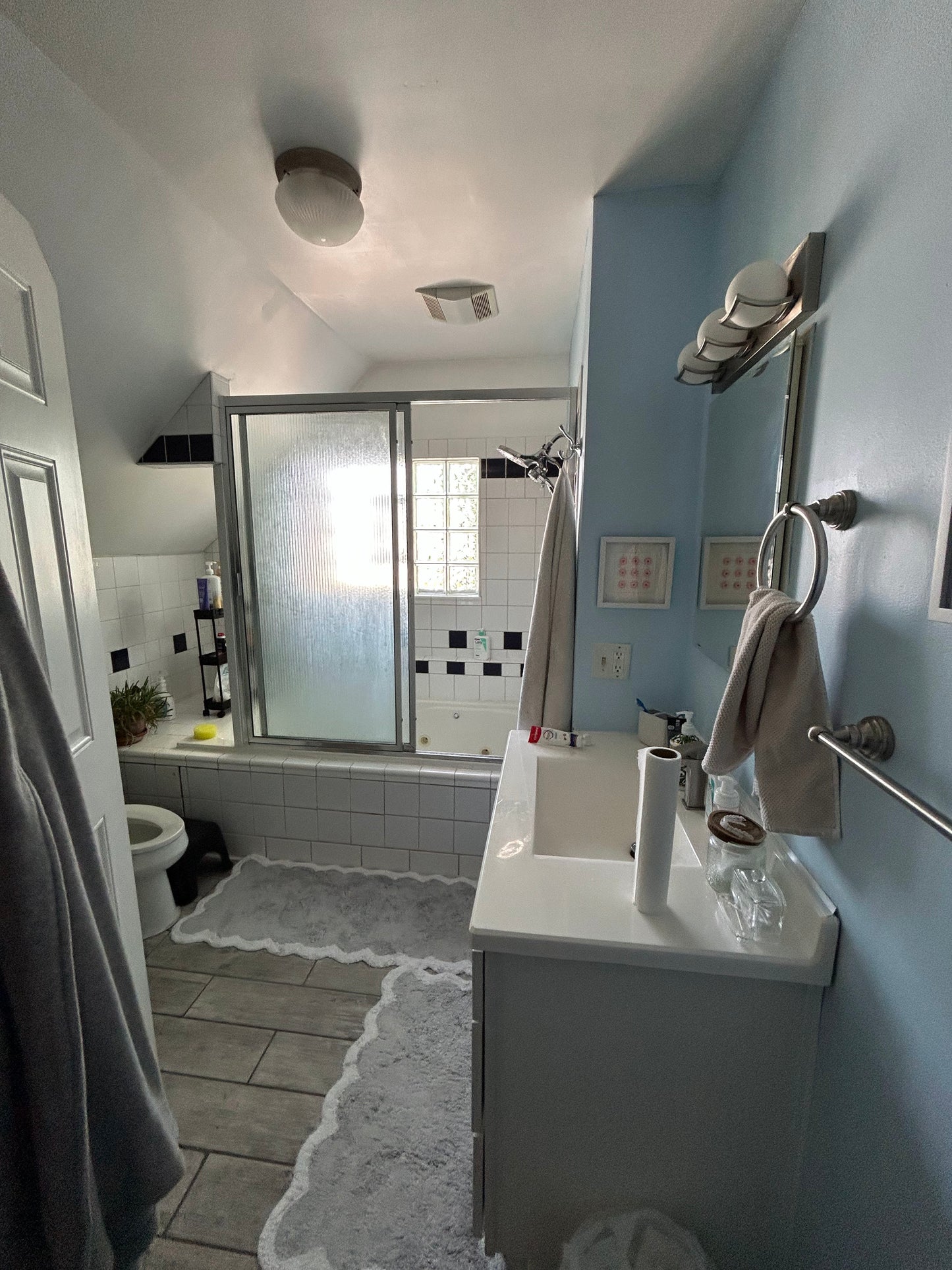 Avondale - Single Family House 3BR Fixer Upper: HOT AREA