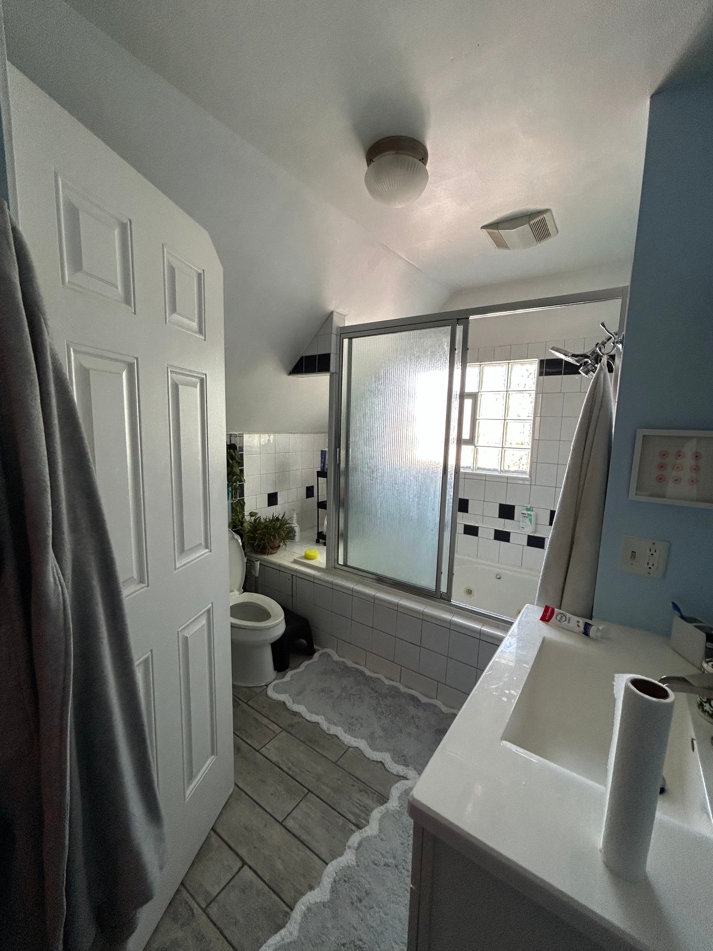 Avondale - Single Family House 3BR Fixer Upper: HOT AREA