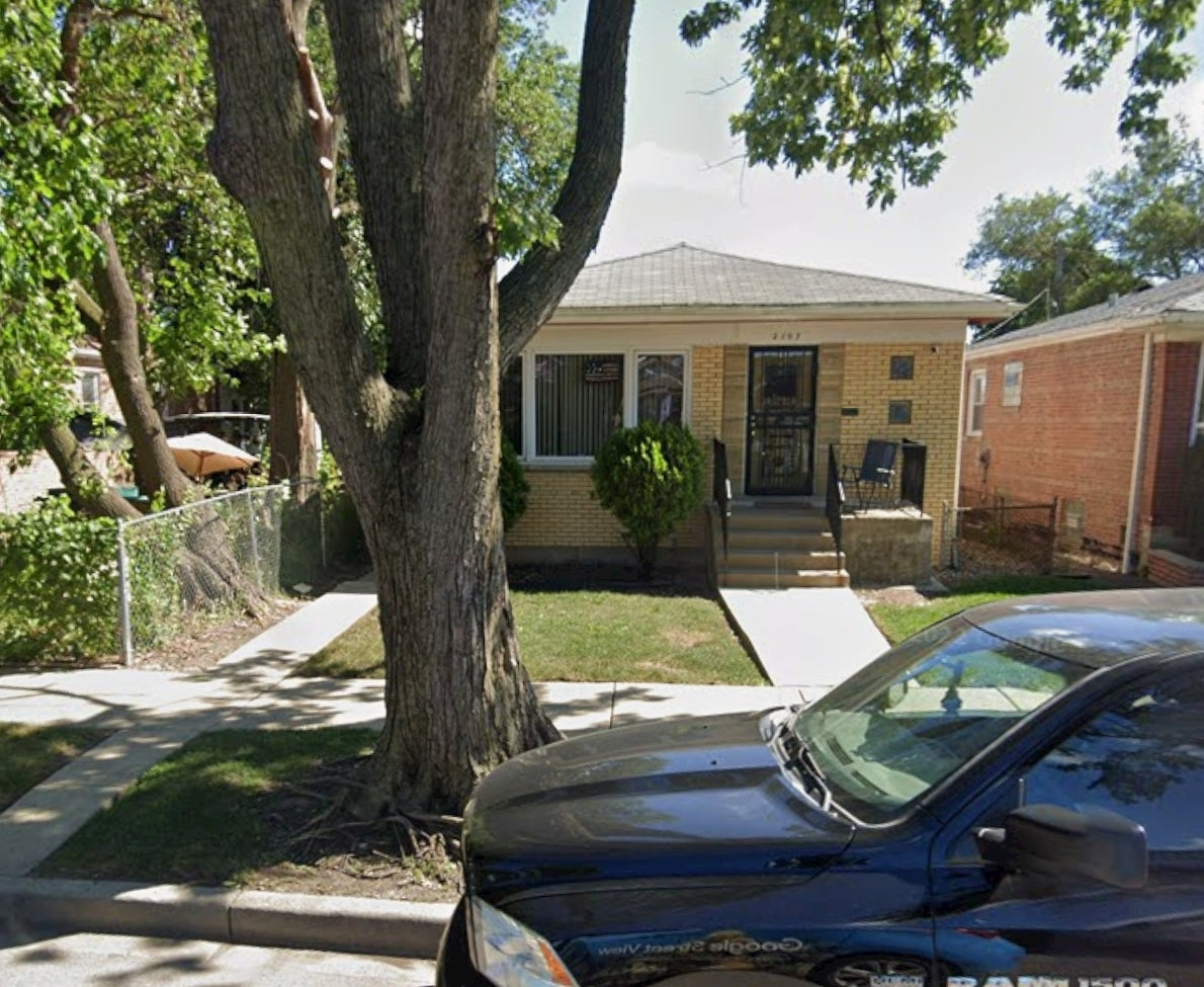 π’ West Englewood, Chicago Single Family Brick House