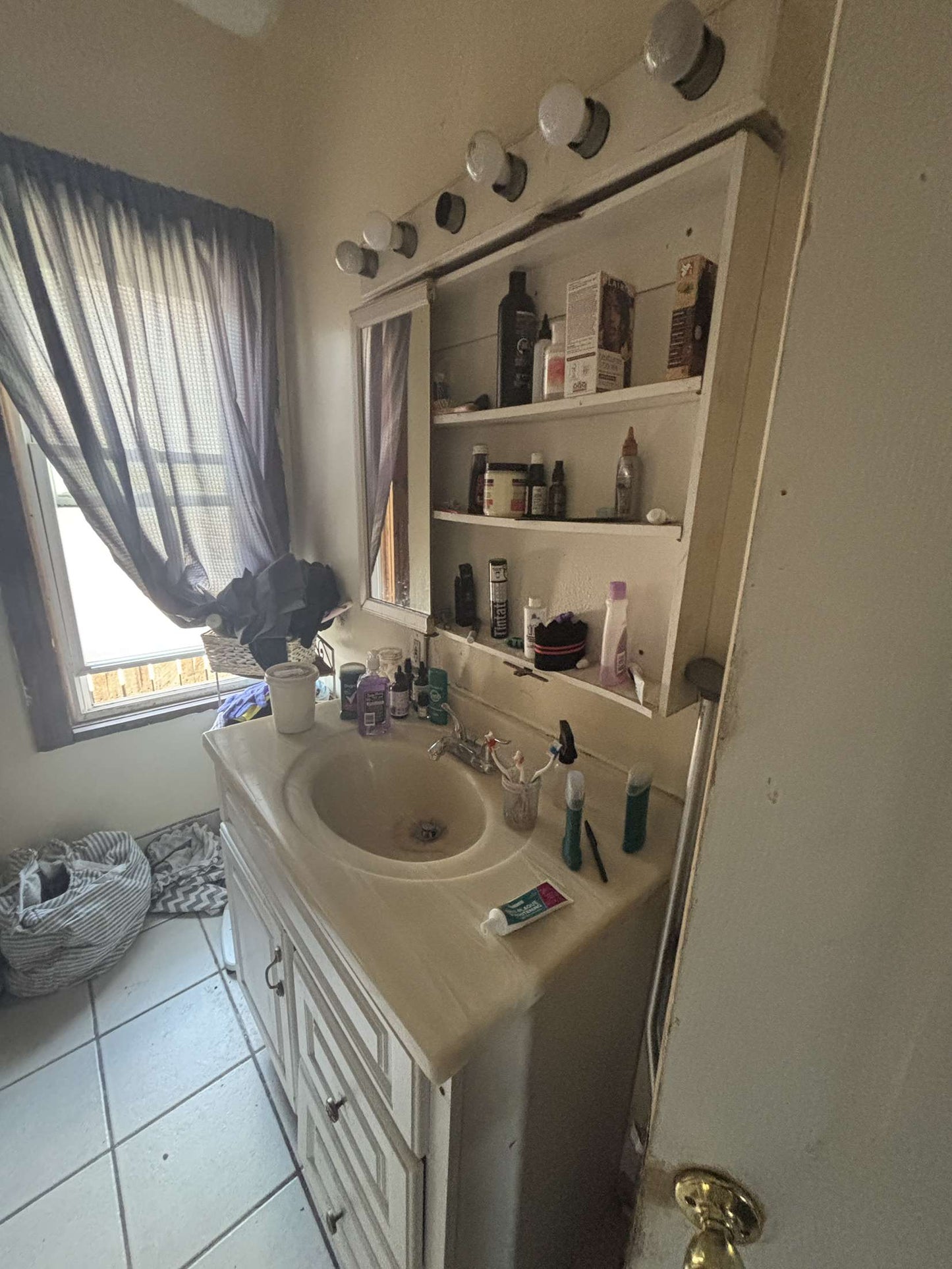 Value-Add 3/1 Brick SFH in Chicago Heights - TLC