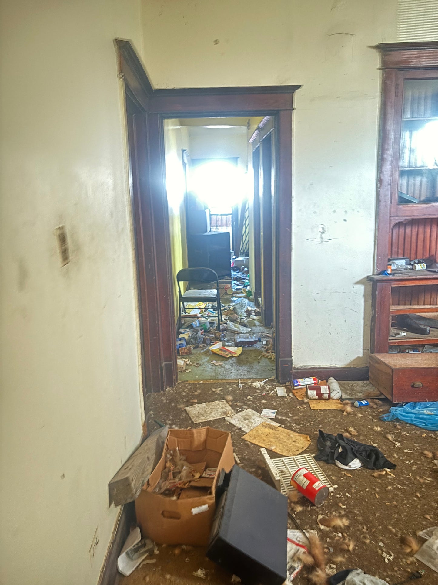 🏠 Off-Market 2-Unit Property in South Chicago Near Lake Shore Drive – Prime Investment Opportunity! 💰