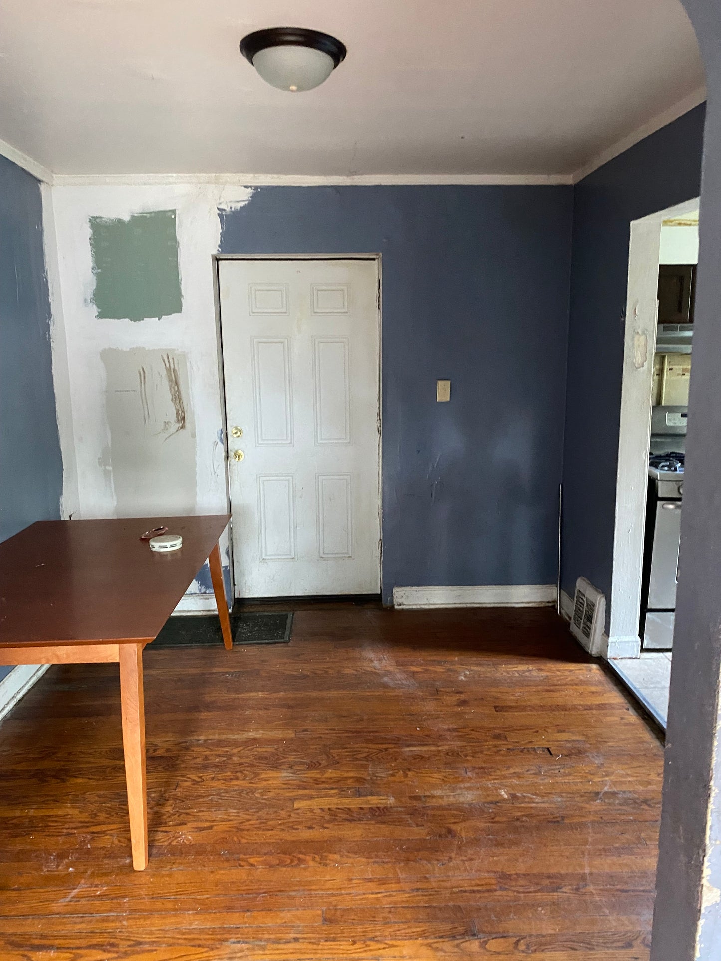 Calumet Heights - Brick 2/1 TownHouse
