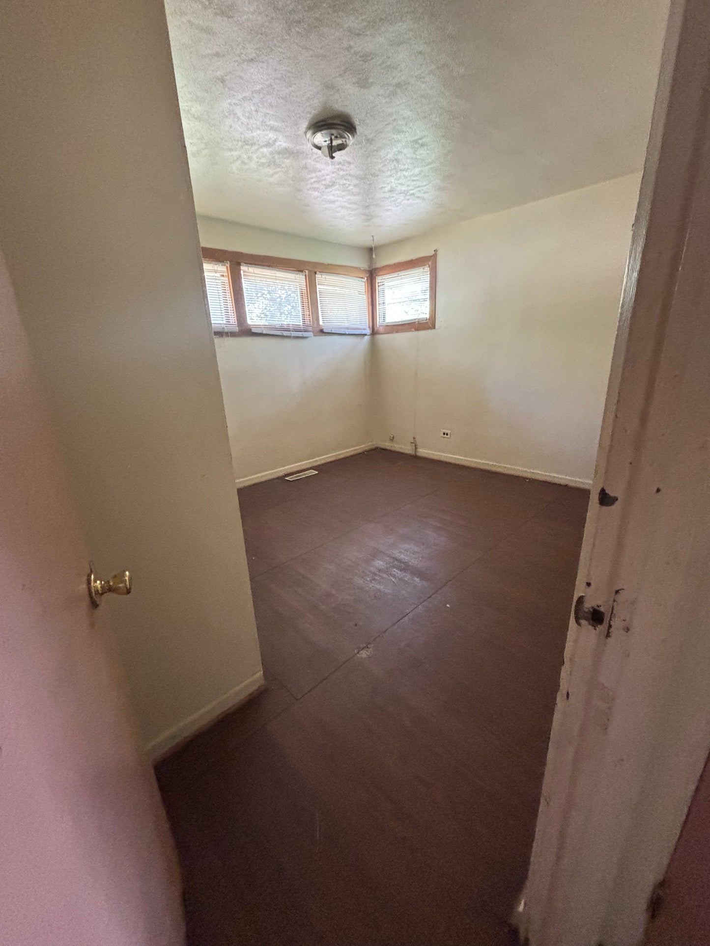 Lansing 3/1 Brick Home - Flip or Hold - Priced to Move!