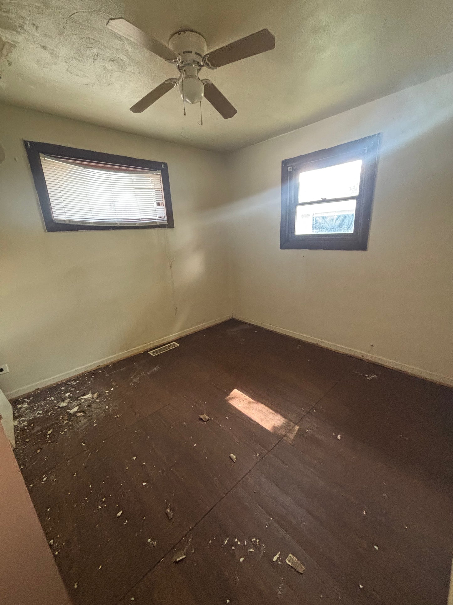 Lansing 3/1 Brick Home - Flip or Hold - Priced to Move!
