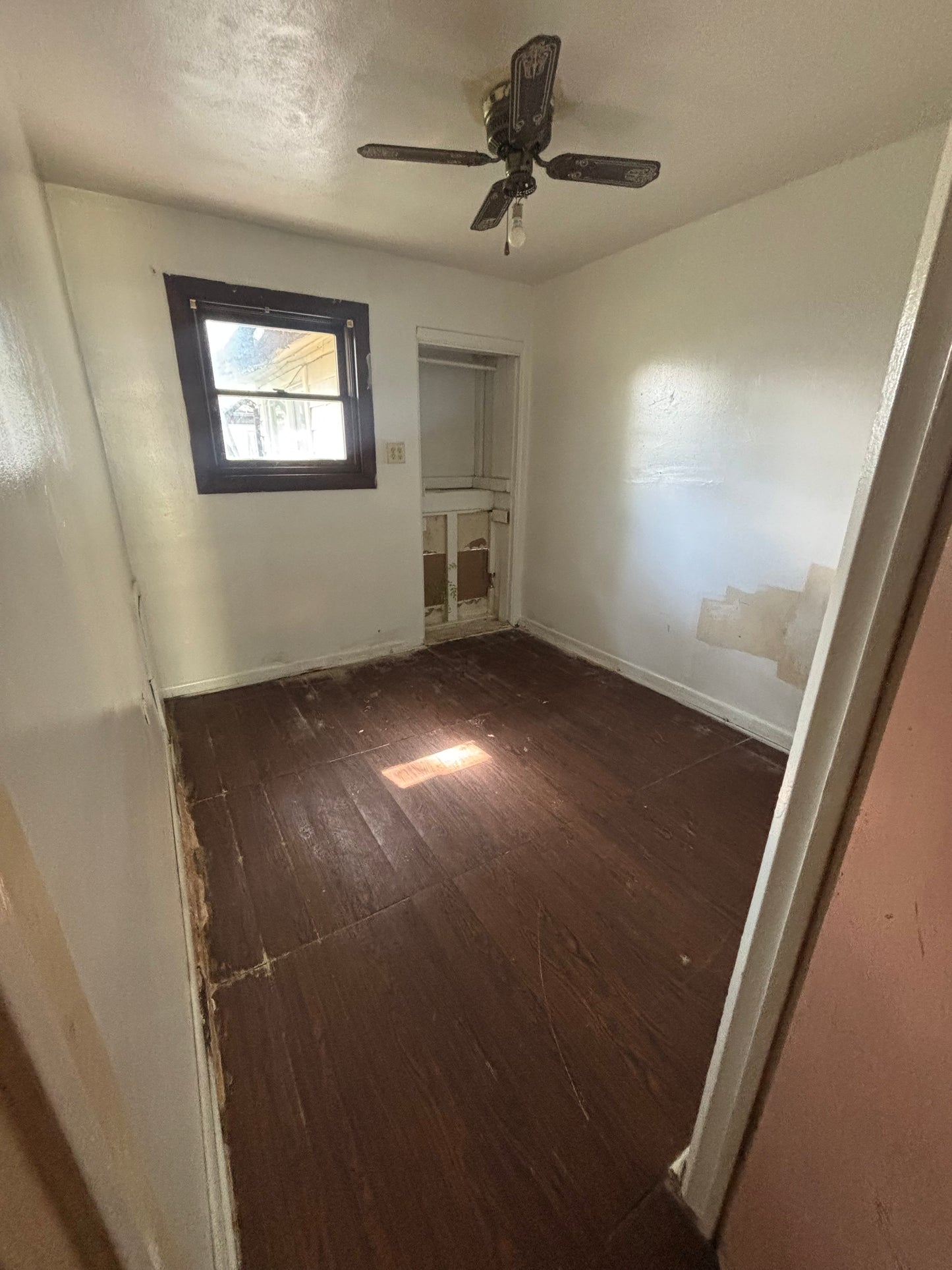 Lansing 3/1 Brick Home - Flip or Hold - Priced to Move!