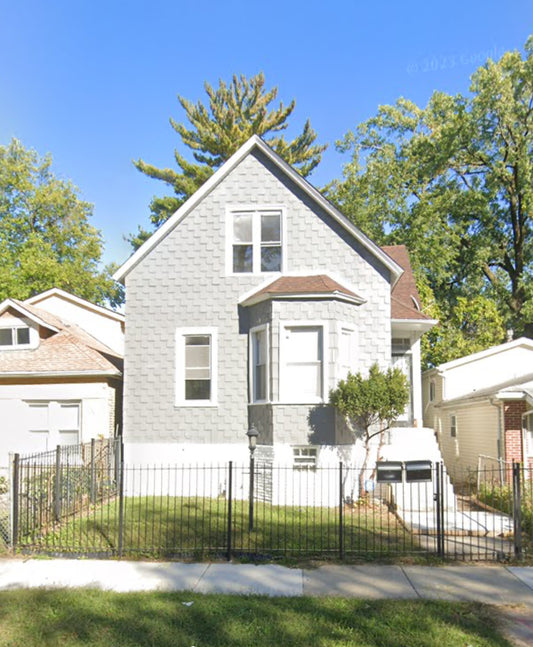 Turnkey 4BR Victorian in Avalon Park - Updated Systems, Big Footprint