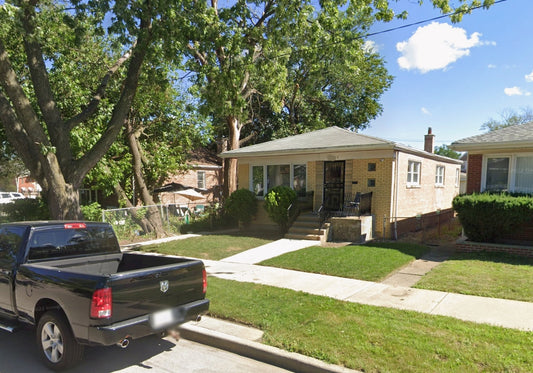🏢 West Englewood, Chicago Single Family Brick House