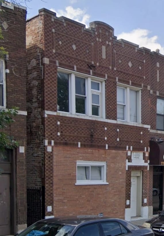 RARE 4 Unit In Lithuanian Plaza Chicago!
