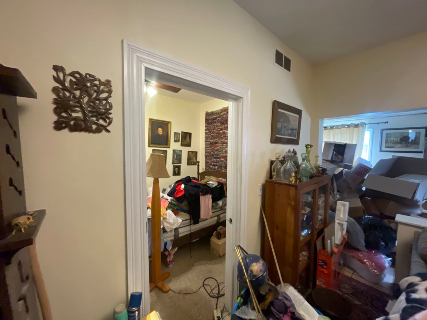 Elgin, IL - Single Family 2Bedroom House