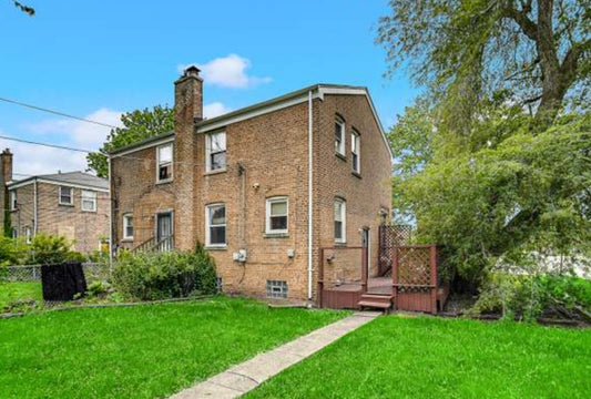 Calumet Heights - Brick 2/1 TownHouse