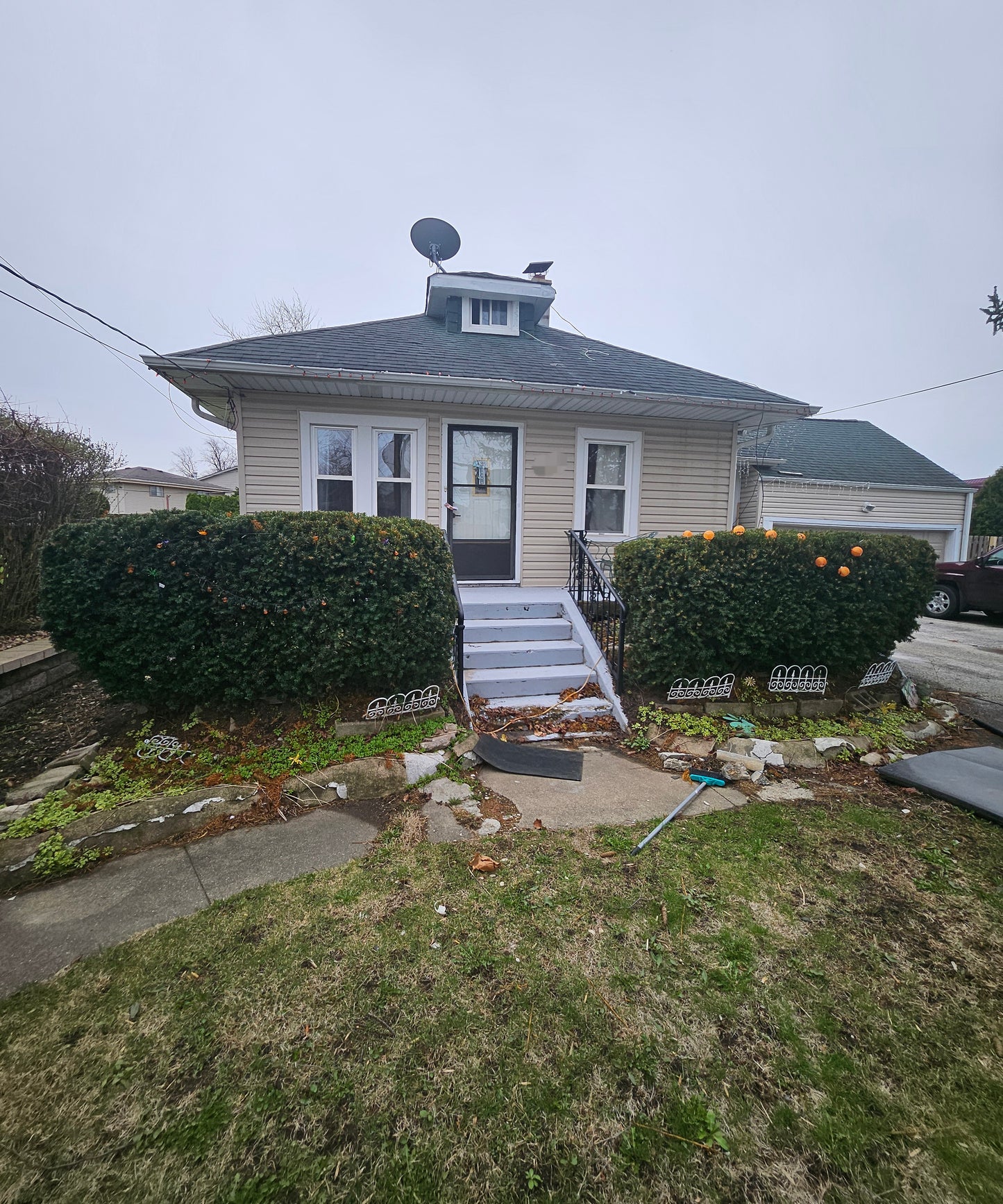 🏚 Undervalued SFH in Bensenville – Flip or Hold for Big Gains 🚀