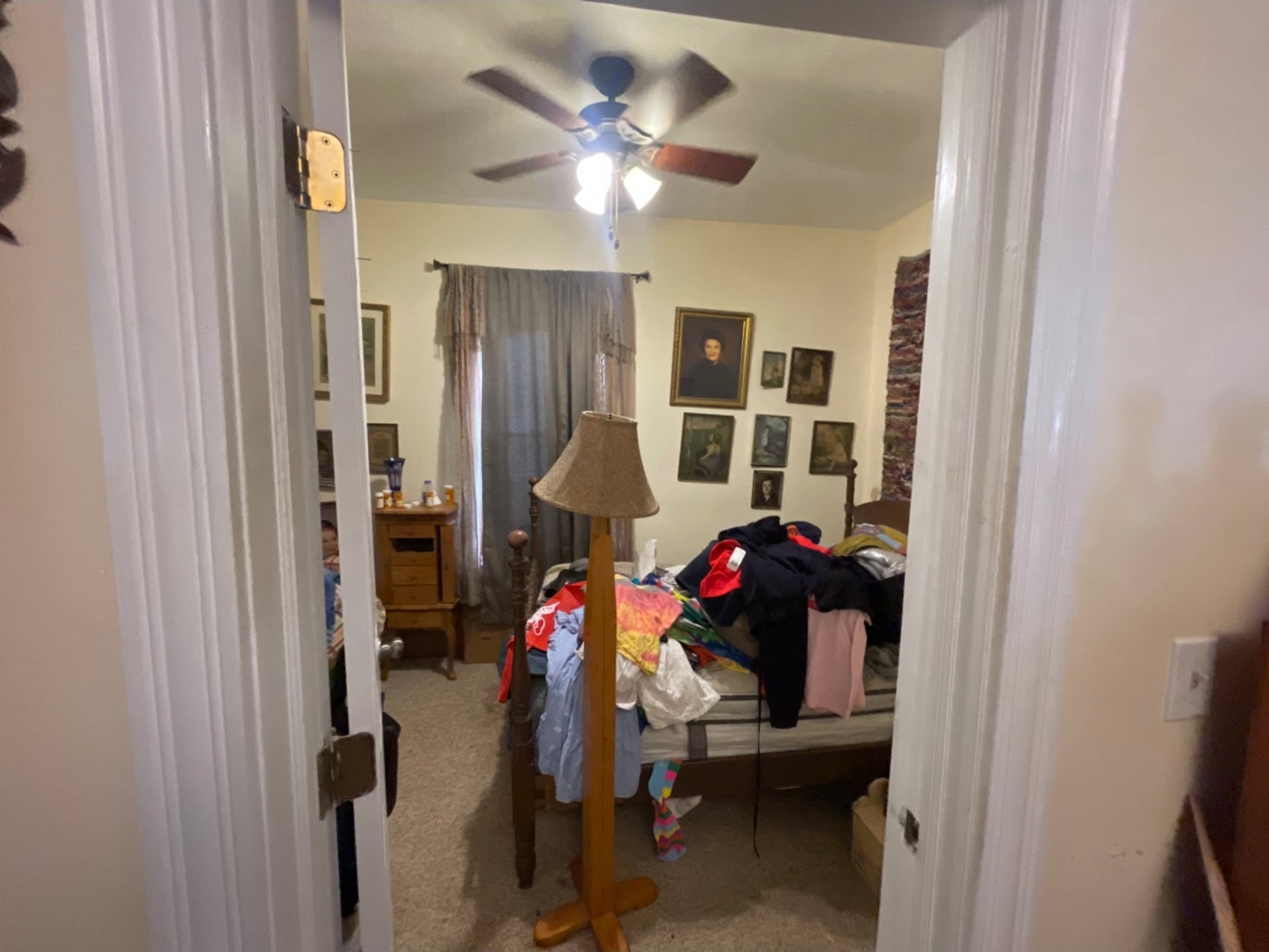 Elgin, IL - Single Family 2Bedroom House