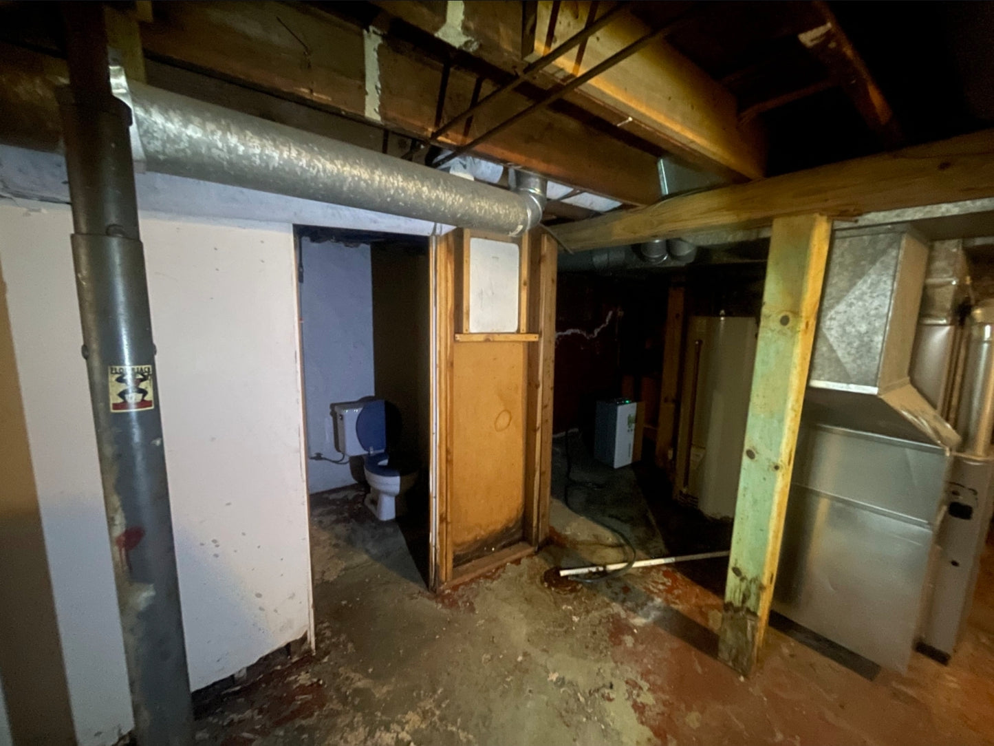 Elgin, IL - Single Family 2Bedroom House