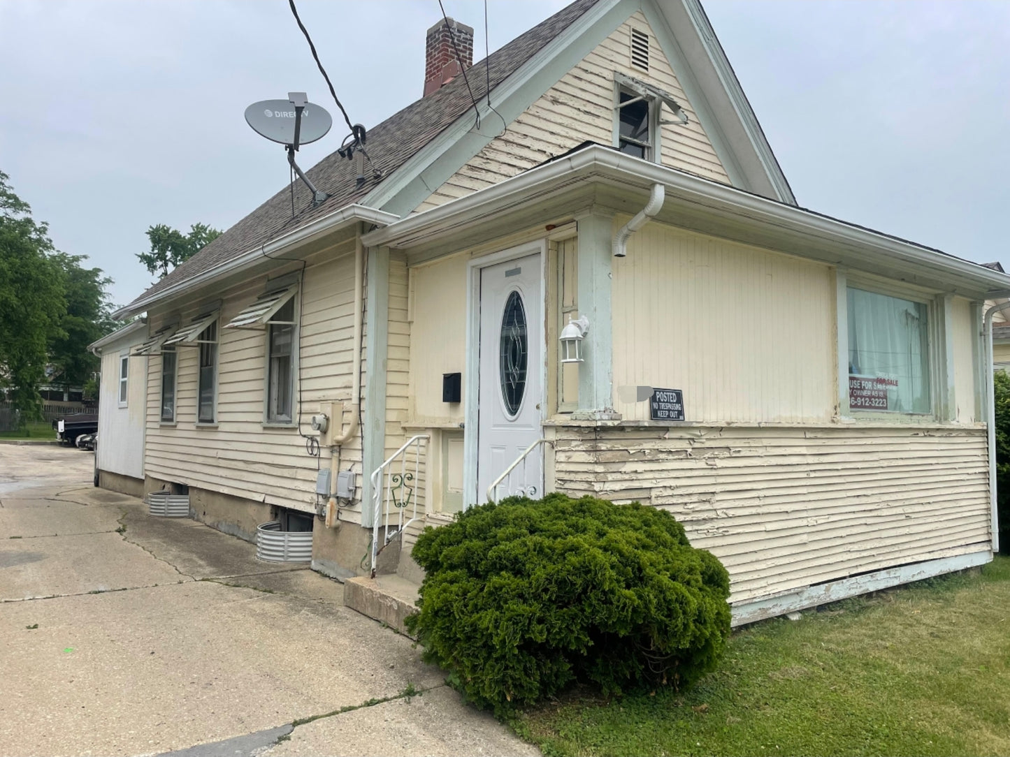 Elgin, IL - Single Family 2Bedroom House