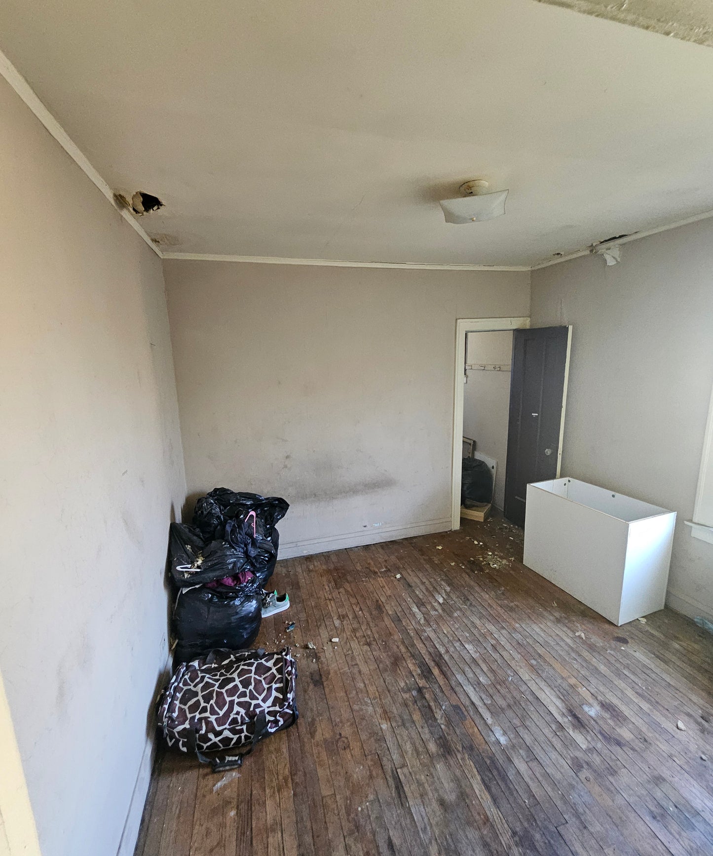 Auburn Gresham Investor Special - 2-Unit w/ Big Spread & Clear Title