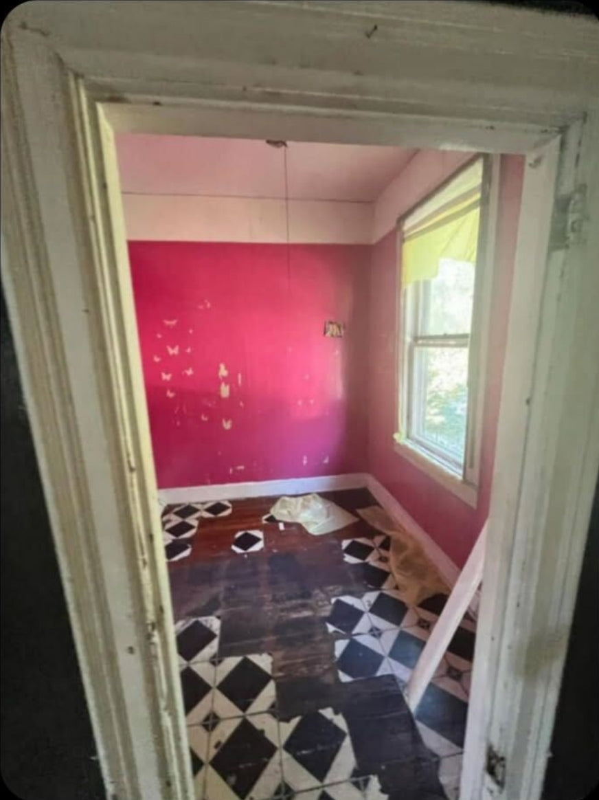 🏚South Chicago 3-Unit - Fixer Upper Special, Huge Spread!🚀