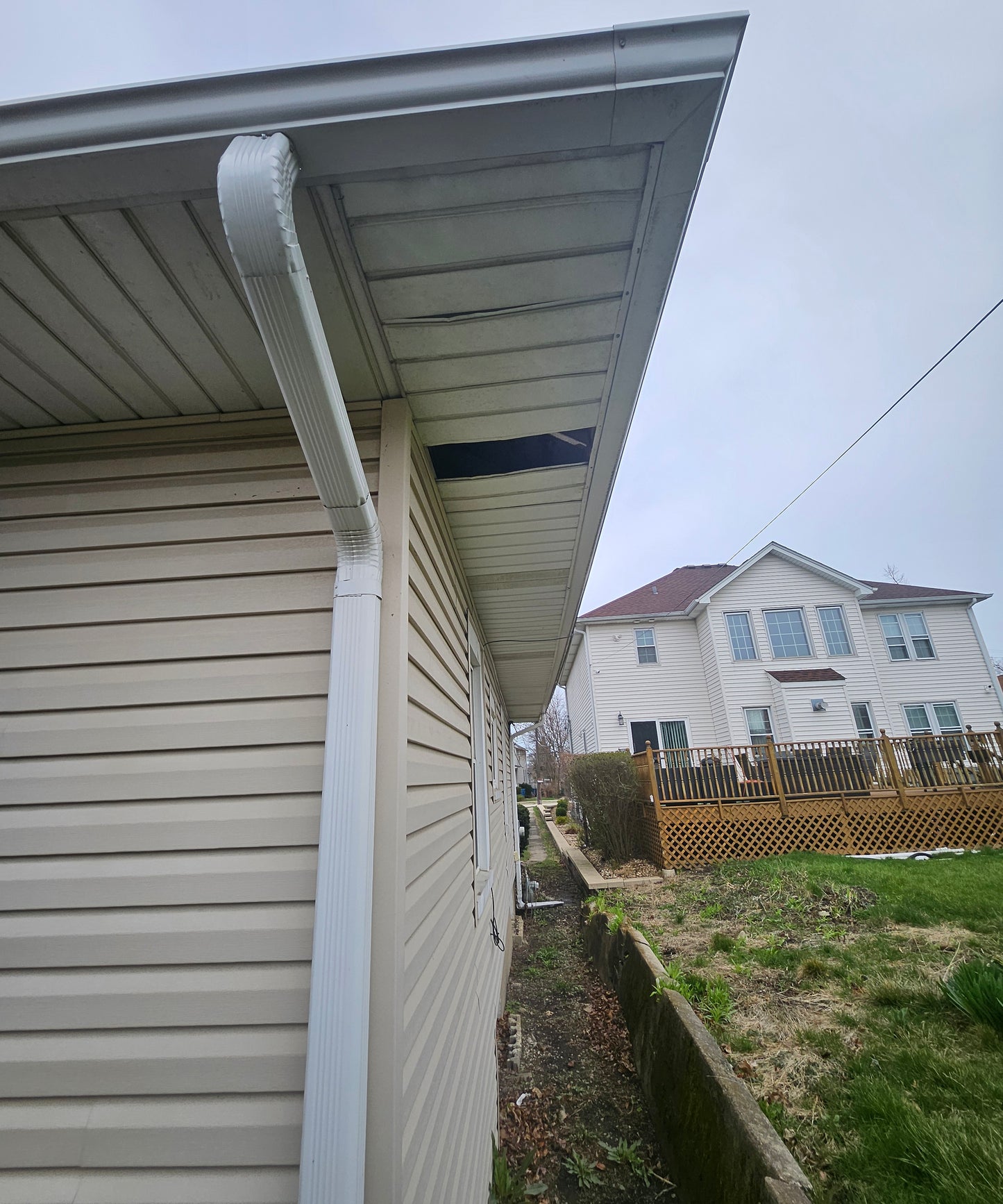 🏚 Undervalued SFH in Bensenville – Flip or Hold for Big Gains 🚀