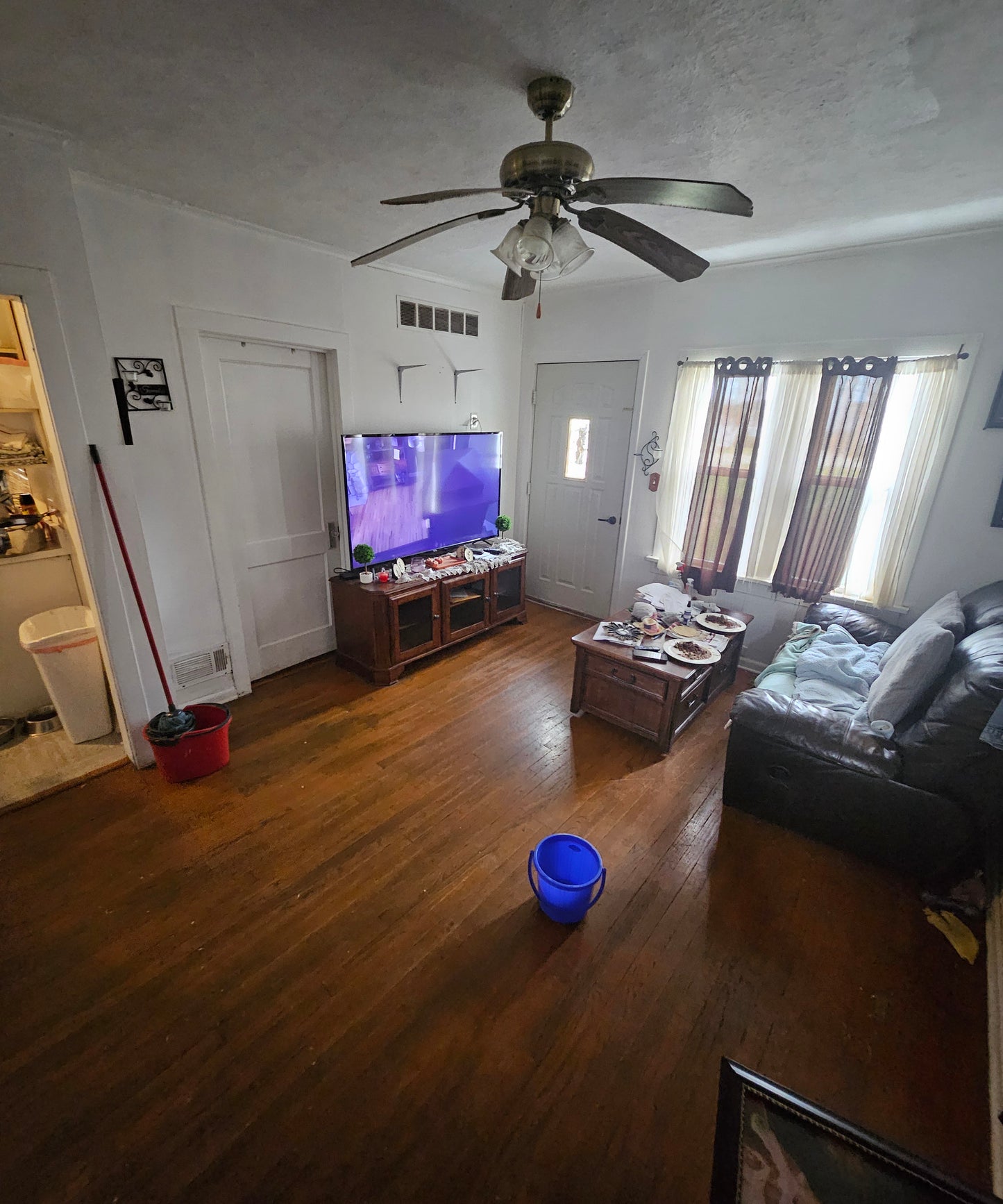 🏚 Undervalued SFH in Bensenville – Flip or Hold for Big Gains 🚀