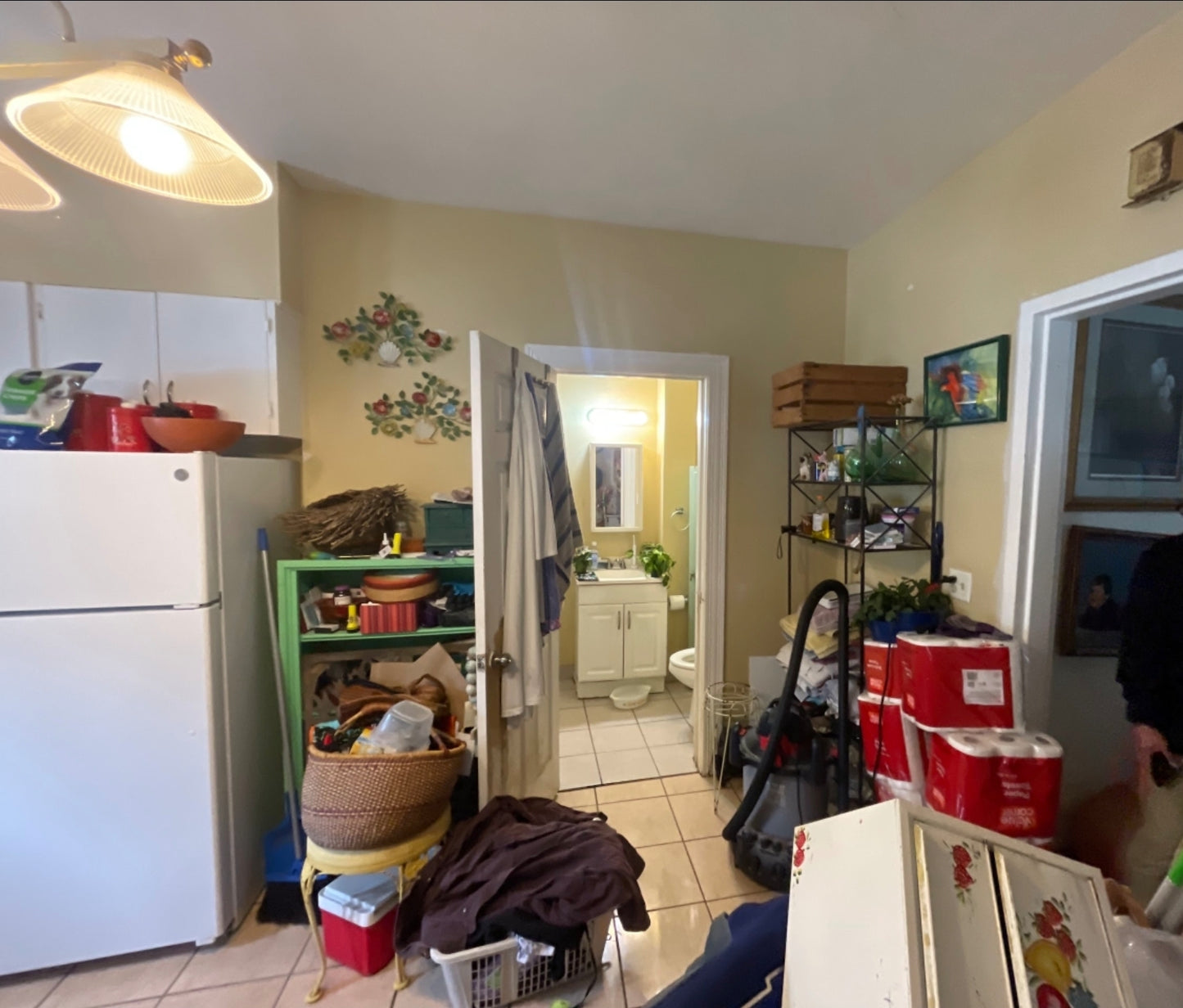 Elgin, IL - Single Family 2Bedroom House